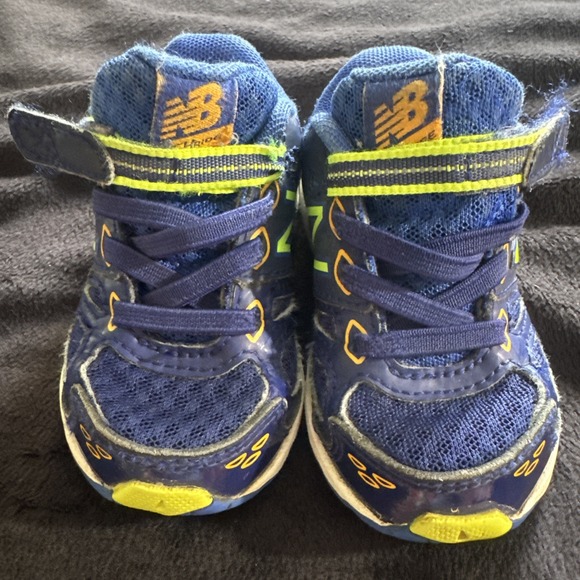 New Balance Kids' Infant Shoes Size‎ 4 Hook And Loop - Picture 1 of 13
